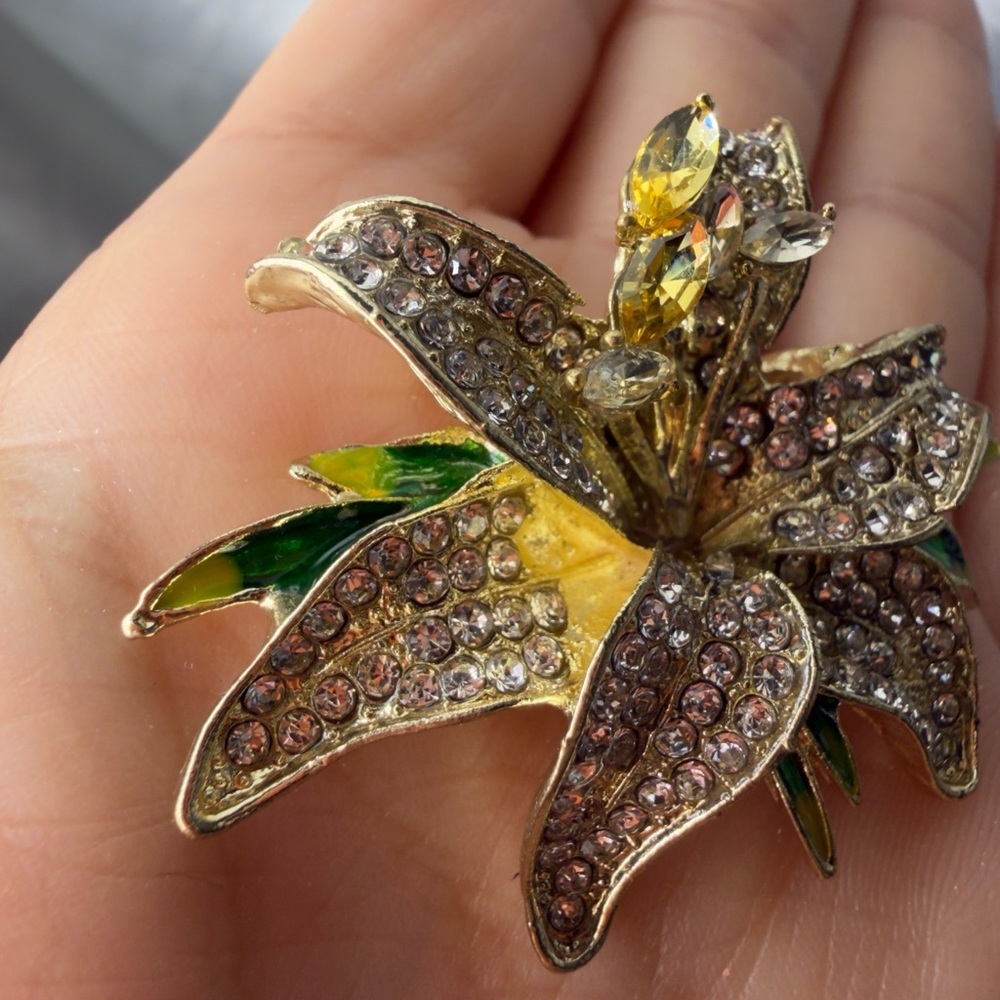 New Gold and Green Floral Brooch
